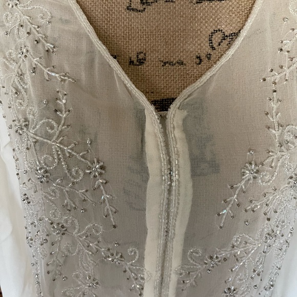 Newport News ladies, lovely silk blouse NWOT - Picture 4 of 15